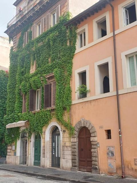 Borgo Pio 182 Vatican Suite Rome Bagian luar foto